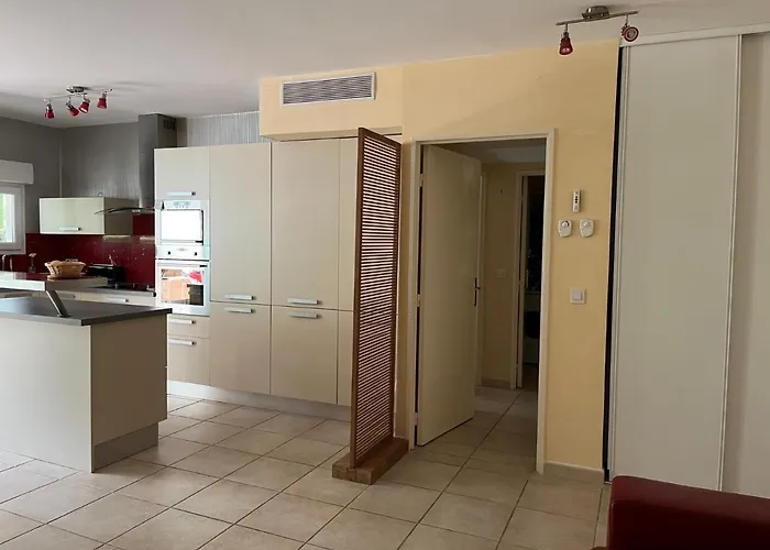 Saint-raphael, Boulouris, F2 Dans Belle 3 Piscines, Proche Bord De