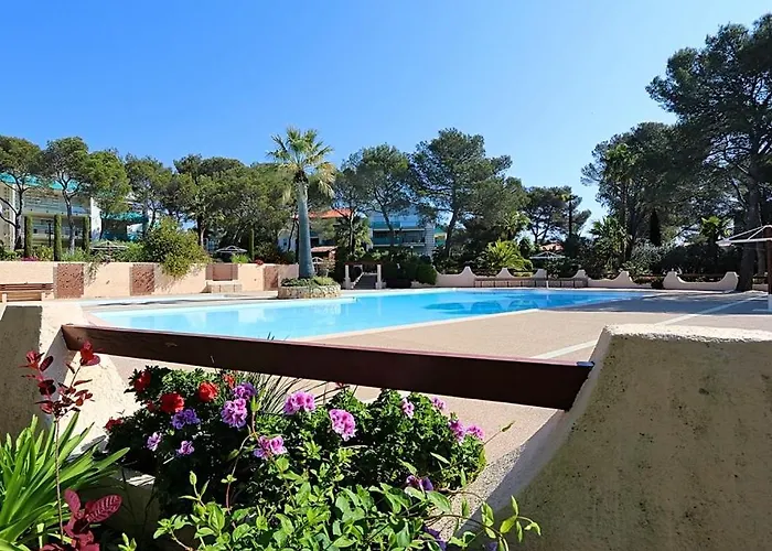 Saint-raphael, Boulouris, F2 Dans Belle 3 Piscines, Proche Bord De Appartement *